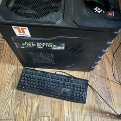 Gaming Pc With Mouse & Glow Keyboard