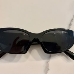 Black fashion sunglasses