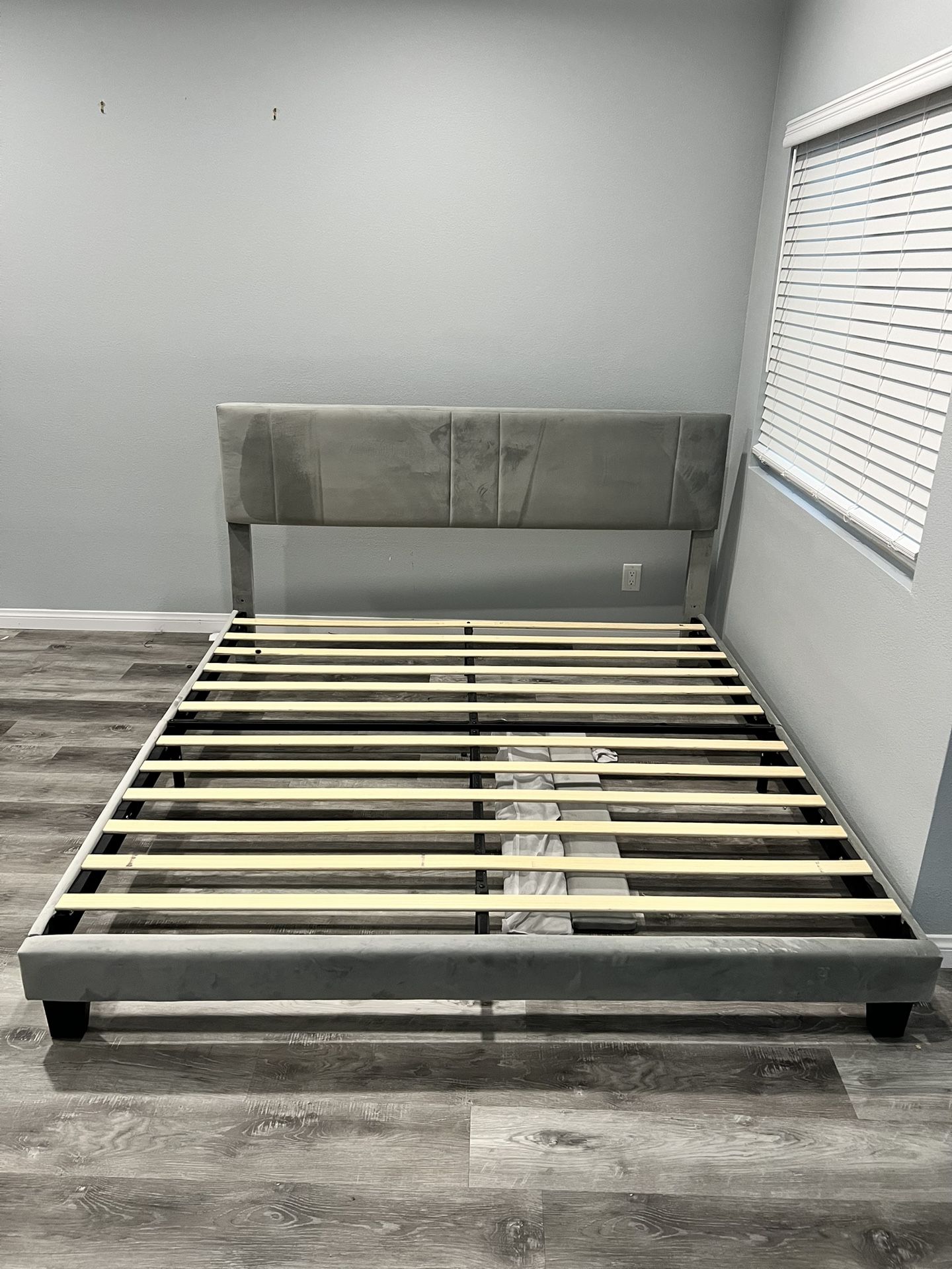 ✨ King Bed Frame ✨