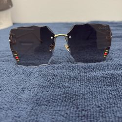 Gucci Shades, 