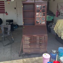 China Cabinet And Dresser/desk 