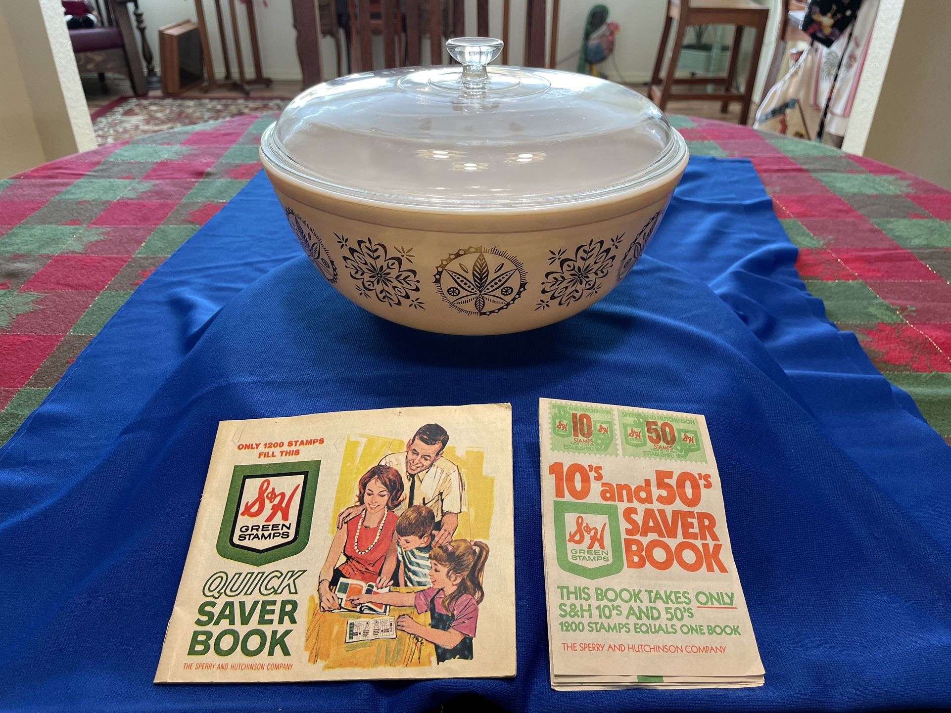 Pyrex 1962 Promotional “Gold On Sandalwood” (Brown Hex Sign) S&H Green ...