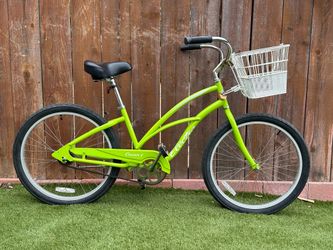 Putting Great people on Great bikes.  😎 🏝️ 🌴 🚲 🌊 Electra Cruiser 1 Model. Single Speed Women’s 26 inch Beach Cruiser. Brown/Bronze color with sil