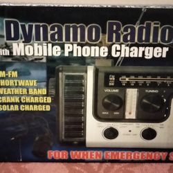 SOLAR DYNAMO RADIO WITH MOBILE PHONE CHARGER