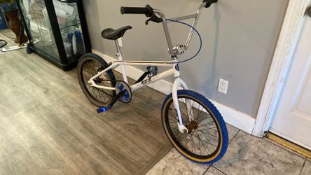 1993 GT Mach One BMX Bike