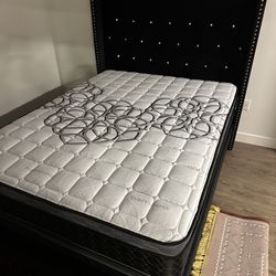 Mattress on sale.     Queen size mattress pillow top 12”     ☎️📲🔥(213)713-74-89.     Venta de colchones Nuevos