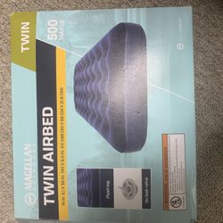 Twin air bed  6’2” Long. 3 feet wide. (Good condition)$35