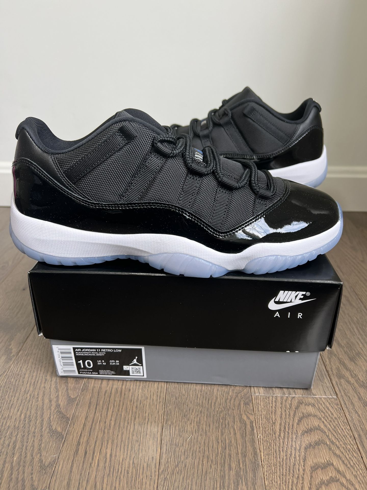 Air Jordan 11 Retro Low Space Jam Size 10