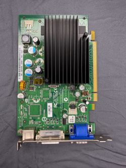 Dell NVIDIA GeForce 7300 LE 128MB DDR2 PCIe VGA DVI S-Video Tested