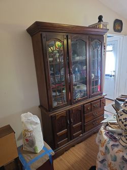 Dark Wood China Cabinet Hutch Lighted