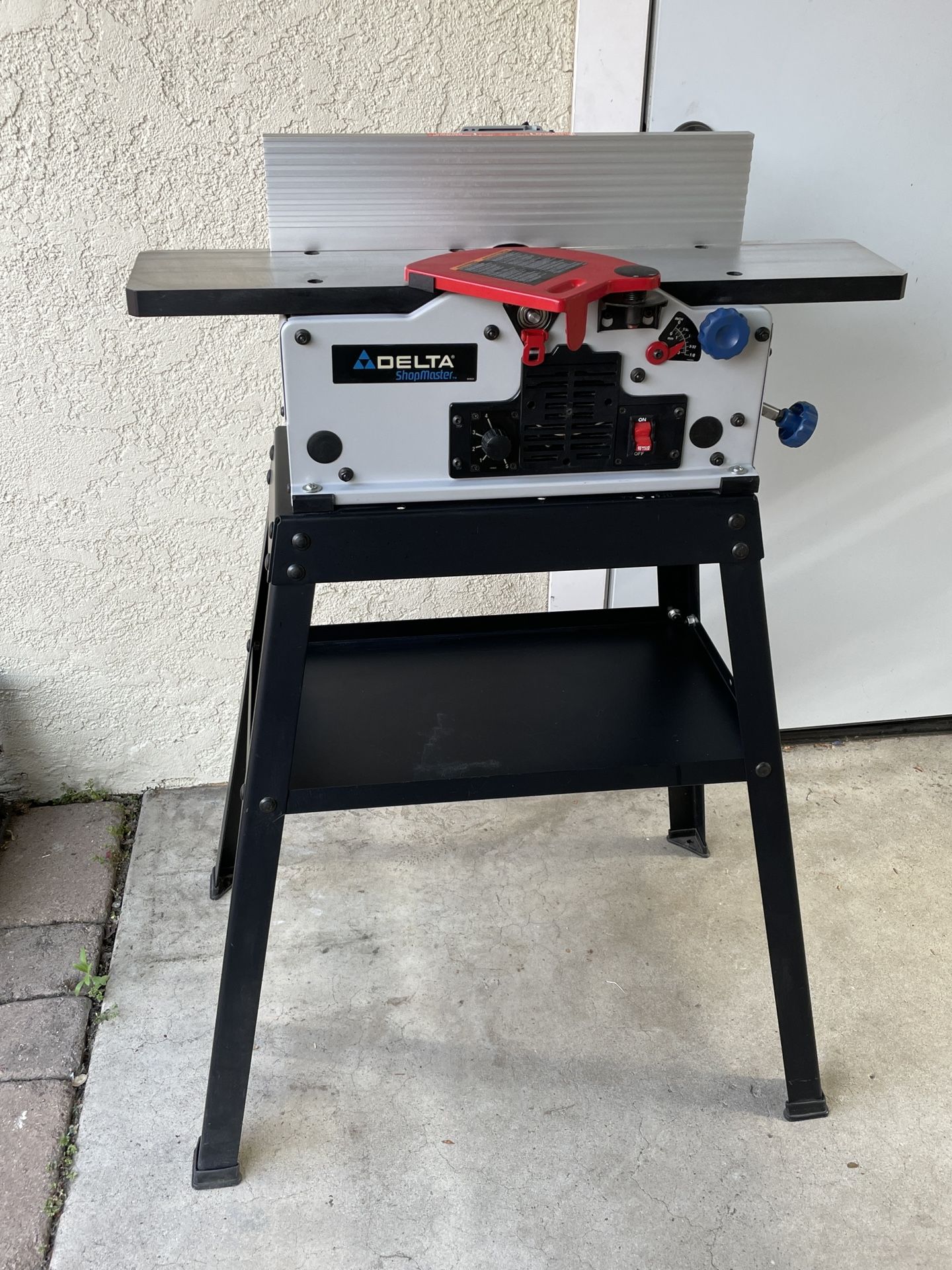 Delta Shopmaster 6” Jointer Variable Speed JT-160 With Stand