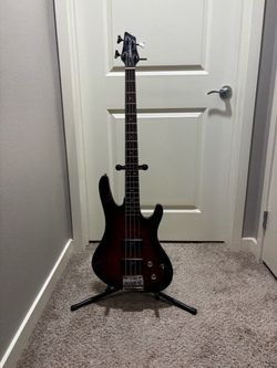 Washburn  XB-120 Bass