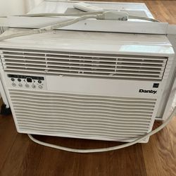 Danby 12,000 BTU Air Conditioner 