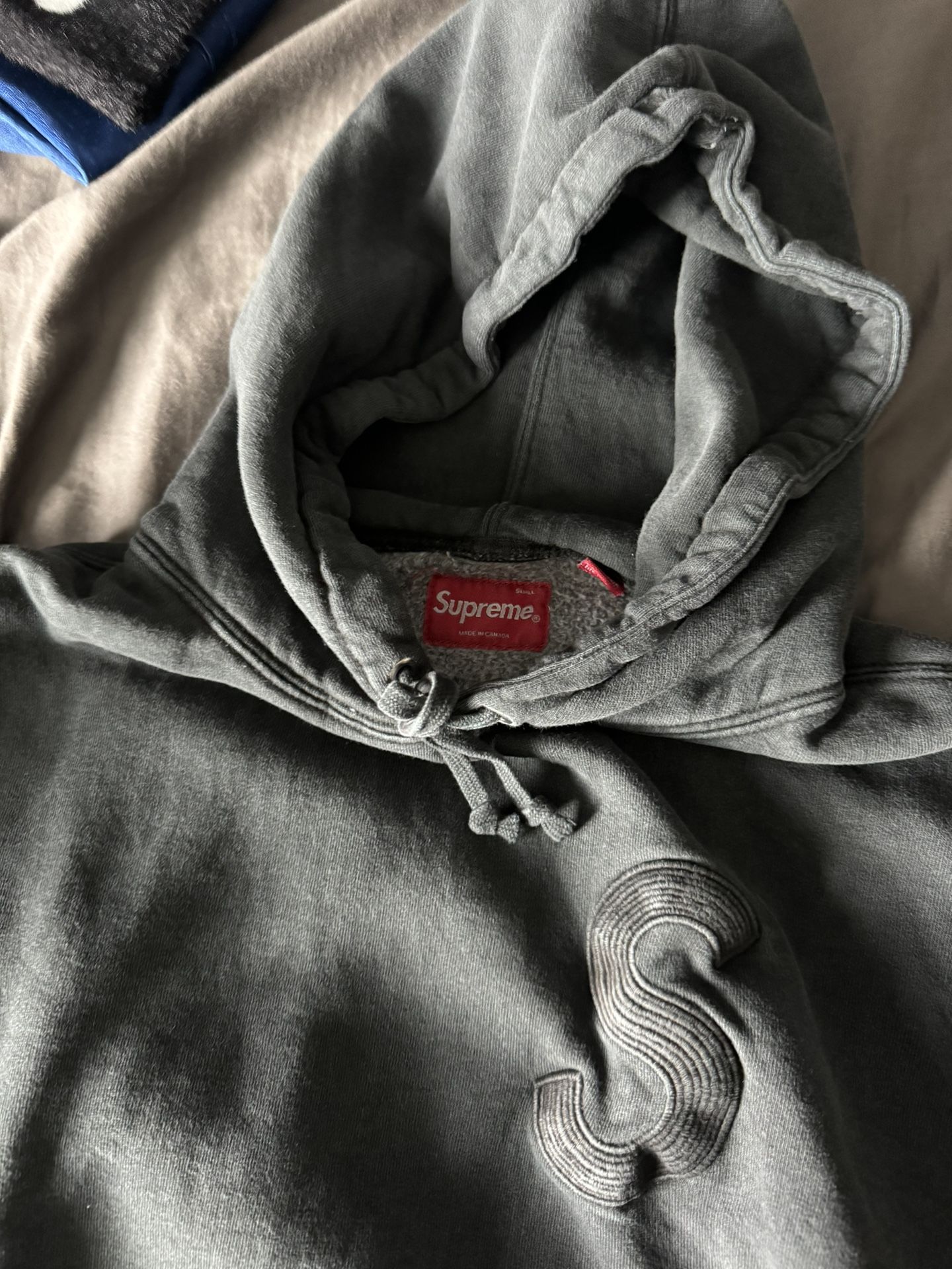 Supreme Hoodie