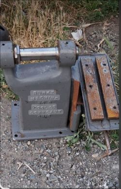 Burke Machine Tool-- horizonal milling machine