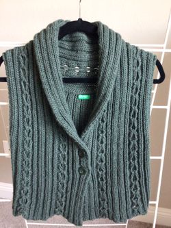 Green Sleeveless Wool/Acrylic Ladies Vest