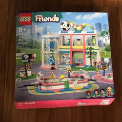 LEGO 41744 Friends Sport Center (Retired) 832pcs