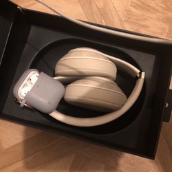 Air Pods And Dre Beats For Sale 