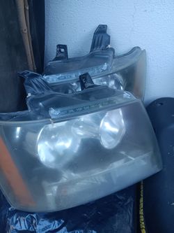 2001 chevy tahoe headlights