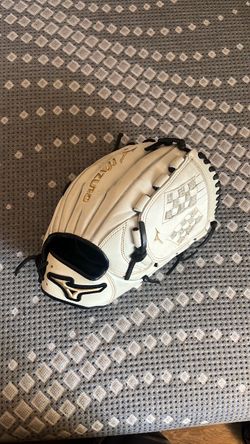 Base ball glove