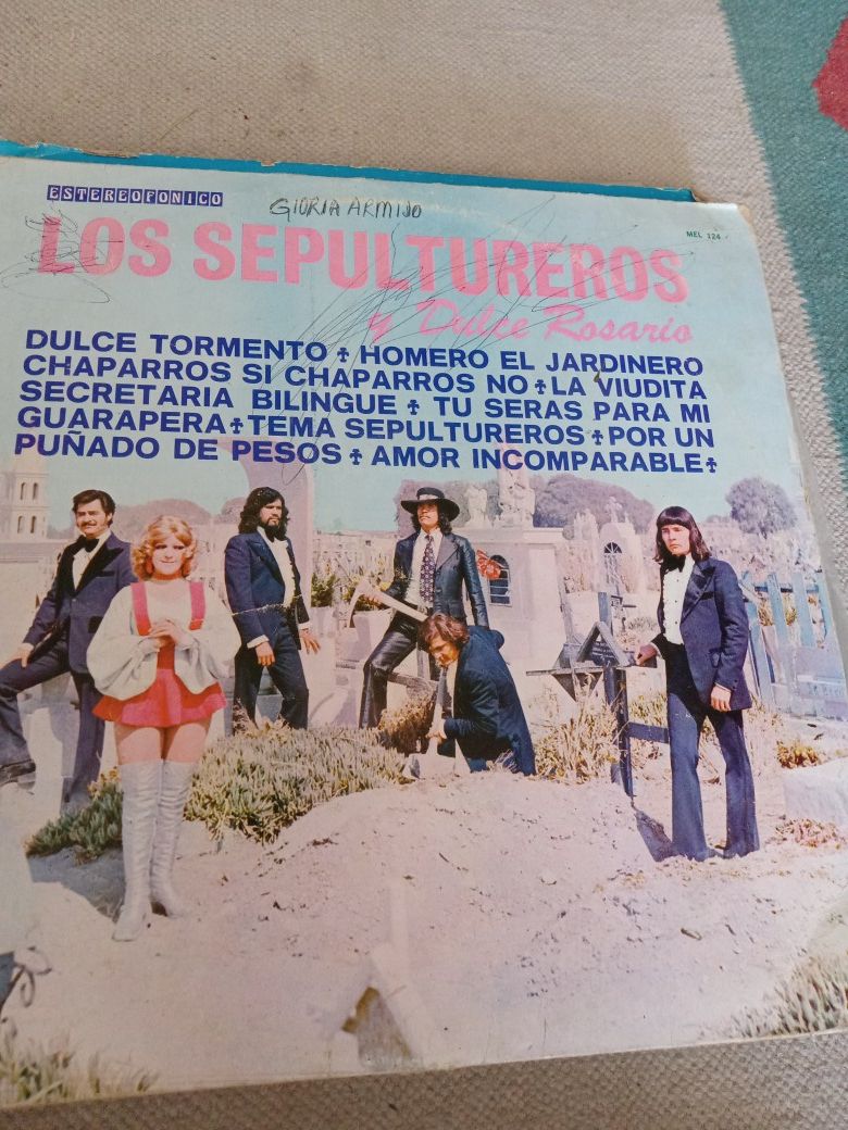 LOS SEPULTUREROS Y DULCE ROSARIO VINYL LP
