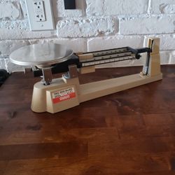 Ohaus Triple Beam Balance Scale 