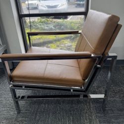 Atlas Modern Lounge Chair