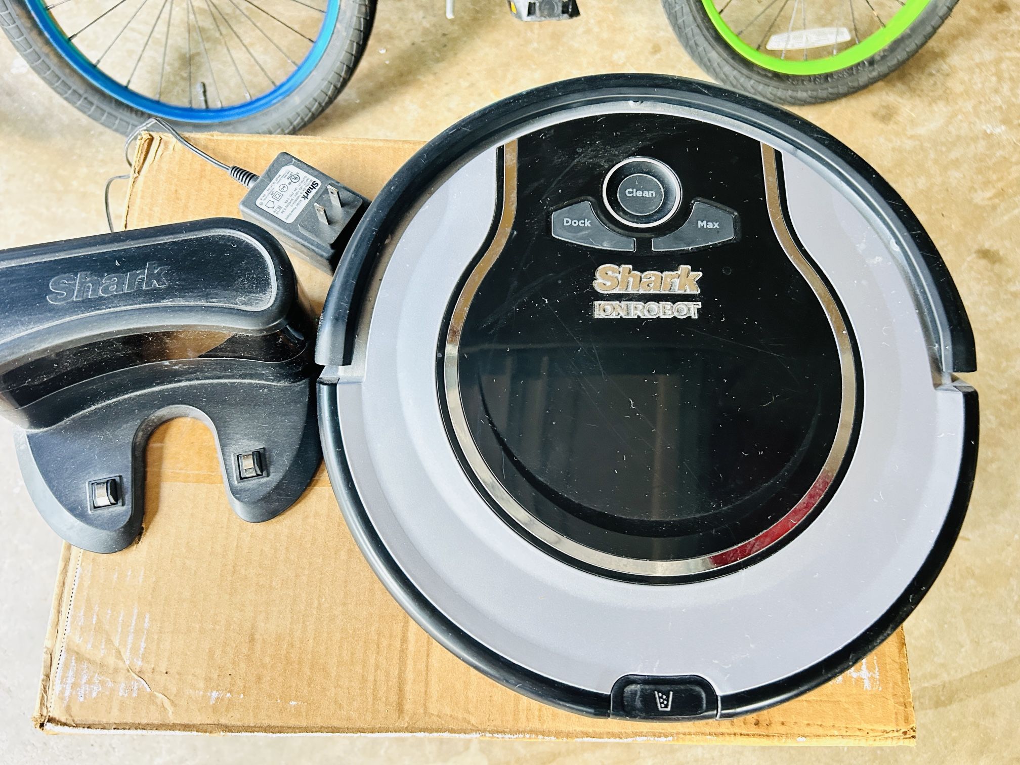 Shark Robot Vacuum 