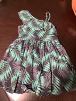 Girls dress size 5T