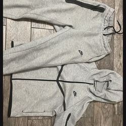 Nike Tech