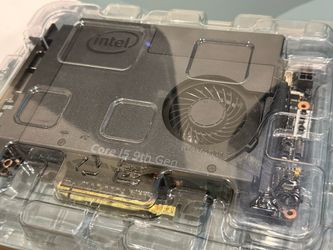 Intel NUC Element - Core i5 9th Gen