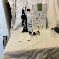 New Oil & Vinegar set 11 PCs