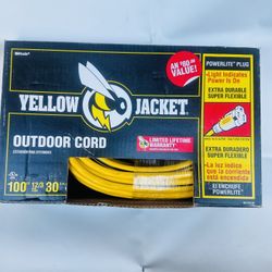Yellow Jacket 100-ft. Outdoor Extension Cord w/ Lighted Ends