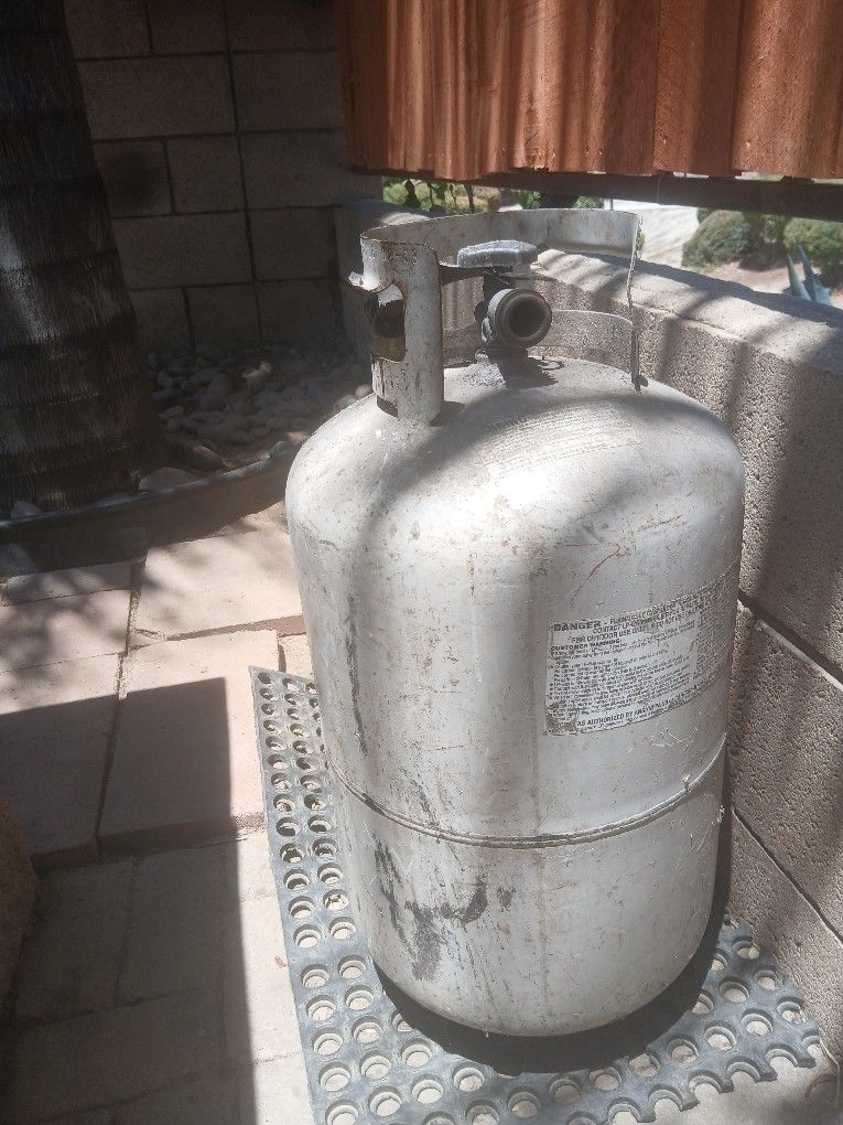 Gas Tank