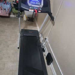 Sunny Health & Fitness Performance Treadmill 