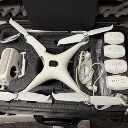 DJI Phantom 4 Drone