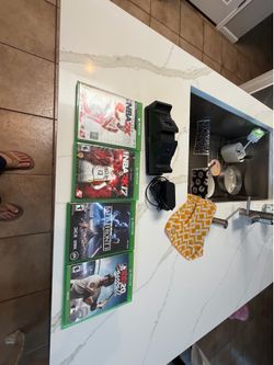Games/ webcam and charger