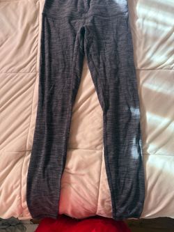 Lululemon Gray Textured Athletic Leggings