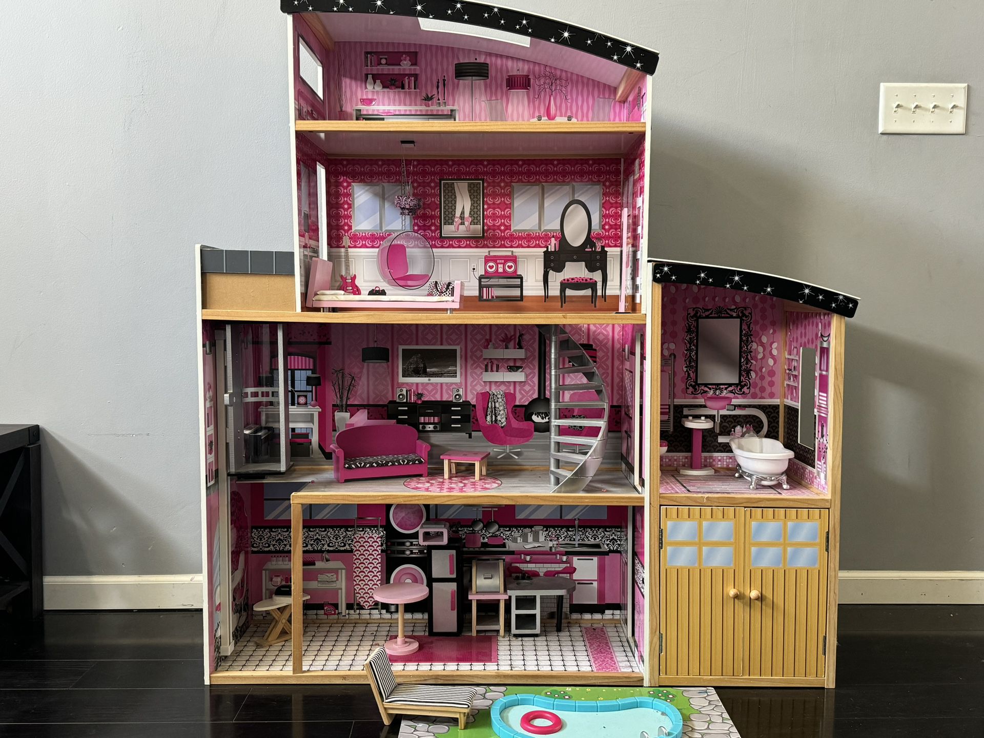 Doll Dream House
