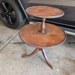 Vintage 2-Tier Table
