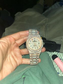 Ap Watch Swiss Bustdown