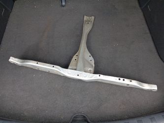 2002  honda civic EP3 radiator support T- bracket T- bar