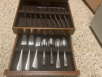 Lenox 18/10 flatware set