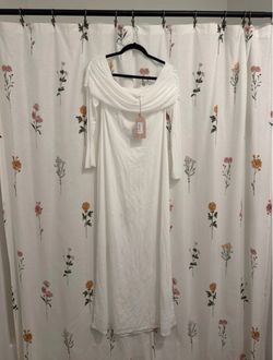 White Off-Shoulder Long Sleeve Maxi Dress