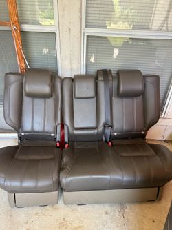 2010-2013 Land Rover seats