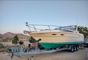 SEA RAY 300 WEEKENDER   LOW HOURS
