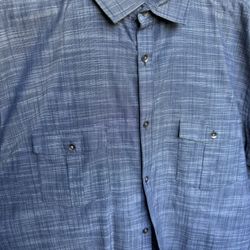 Short Sleeved Men’s Outfit On Each Shirt Size, Extra Large Great Shape