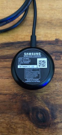 Samsung Smart Watch Wireless Charger EP-OR825
