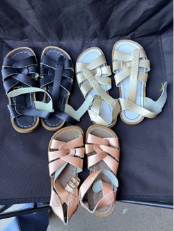 Girls saltwater sandals