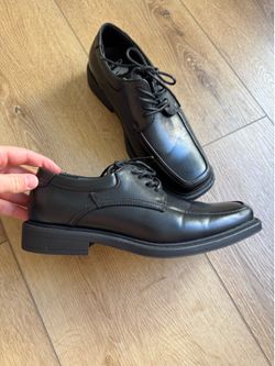 LEOR Men's Black Dress Shoes Size 8